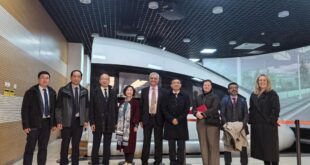 [2025/10/28]澳大利亚沃隆港大学校长参观课题组平台